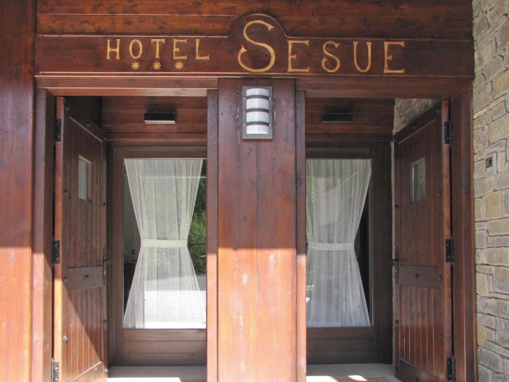 Hotel Sesué Benasque Exterior foto