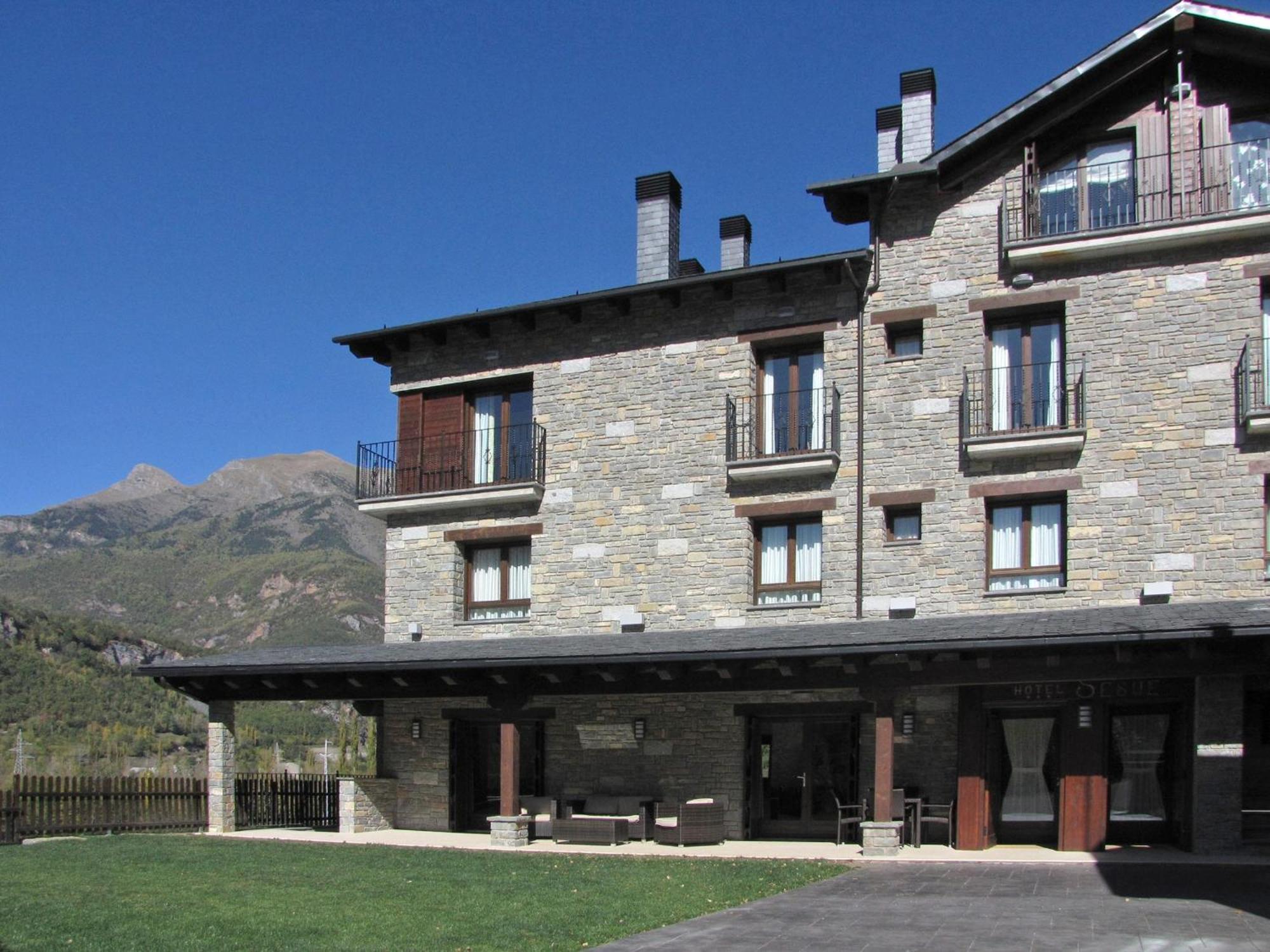 Hotel Sesué Benasque Exterior foto